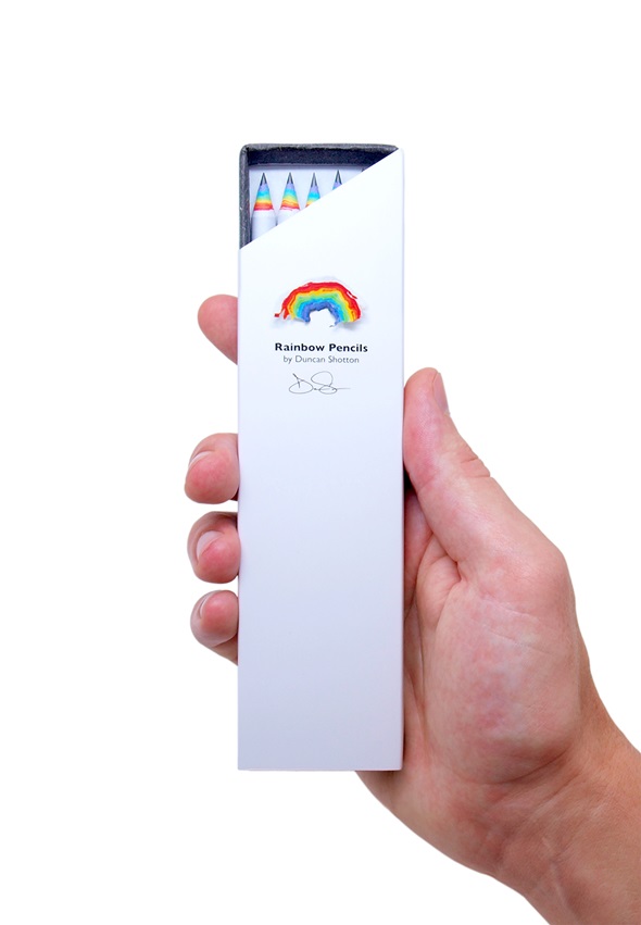 08_RainbowPencil_handheld