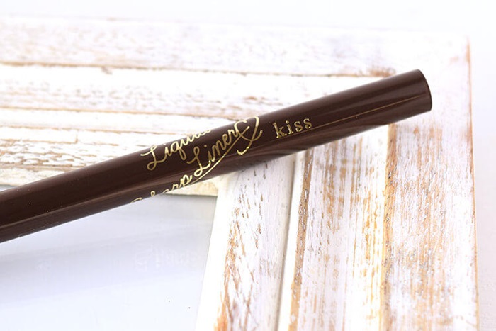 Kiss Liquid Sharp Liner (1)
