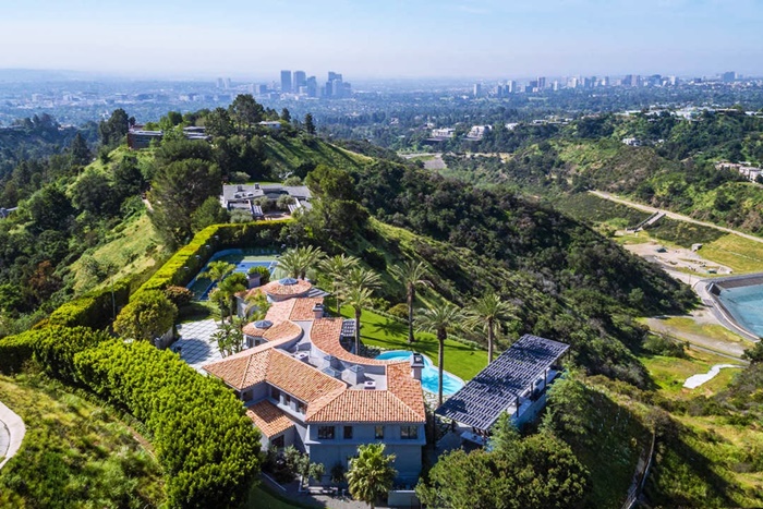 Bel Air Mansion (2)