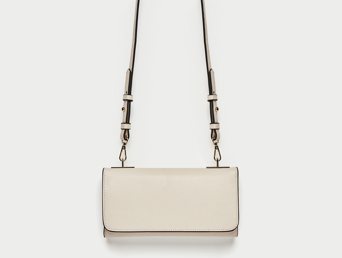 4.zara-clutch-on-chain