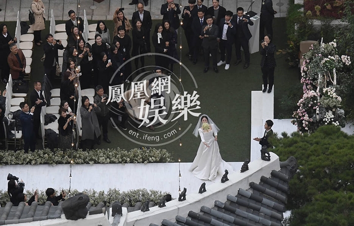 songsongcouplewedding-song-joong-ki-song-hye-kyo (2)