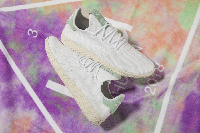 batch_pharrell-williams-adidas-originals-tennis-hu-white-chalk-mint-6