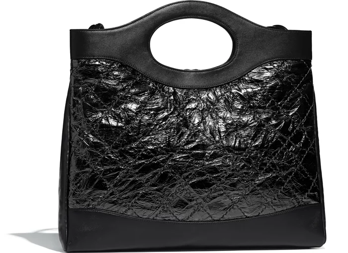 chanel-31-large-shopping-bag-black-calfskin-crumpled-calfskin-gold-tone-metal-packshot-alternative-a57977y8400294305-8807148552222